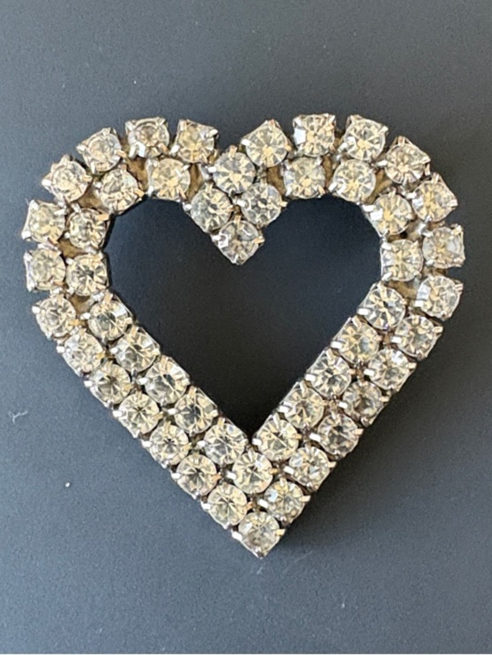Rhinestone Heart Brooch Pin - Sparkling Clear Crystals - Picture 1 of 2